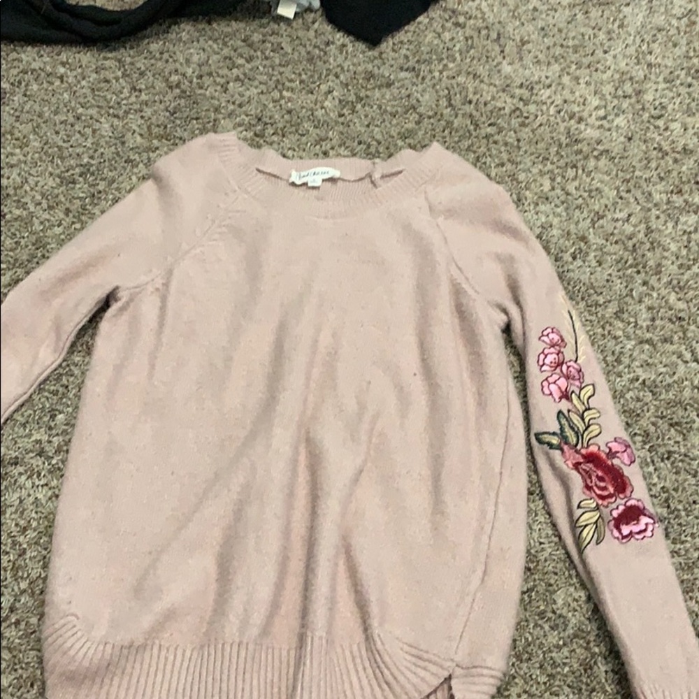 Sweater with floral detail